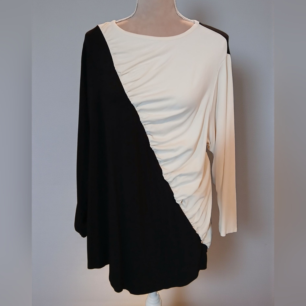 Cato Black Cream White Colorblock Ruched Womans Tshirt 18 20 Plus Artsy Abstract